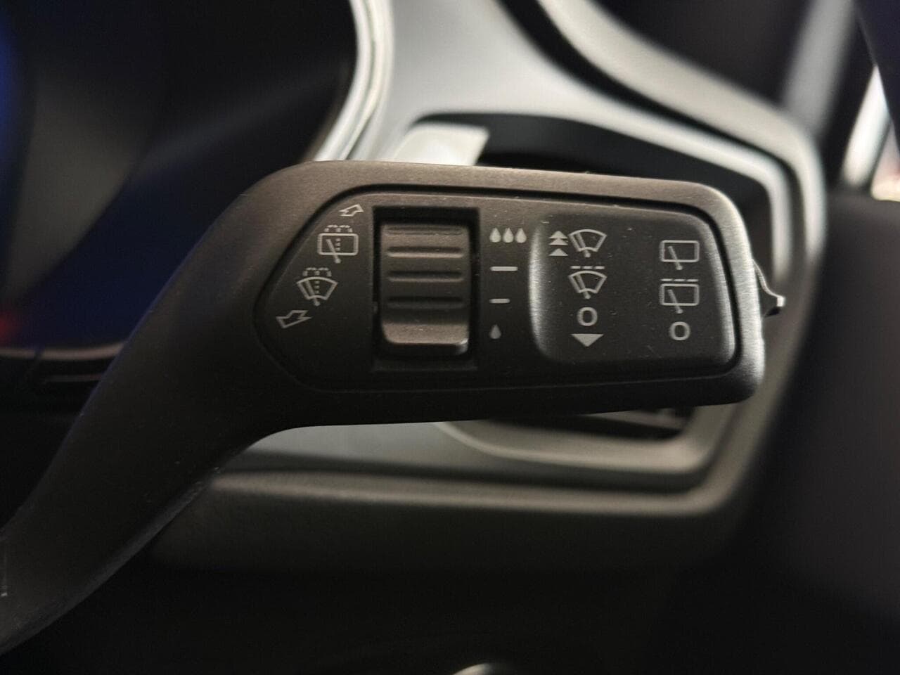 Ford Focus thumbnail Misc Controls