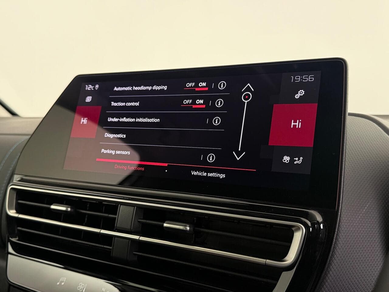 Citroen C5 Aircross thumbnail Infotainment System