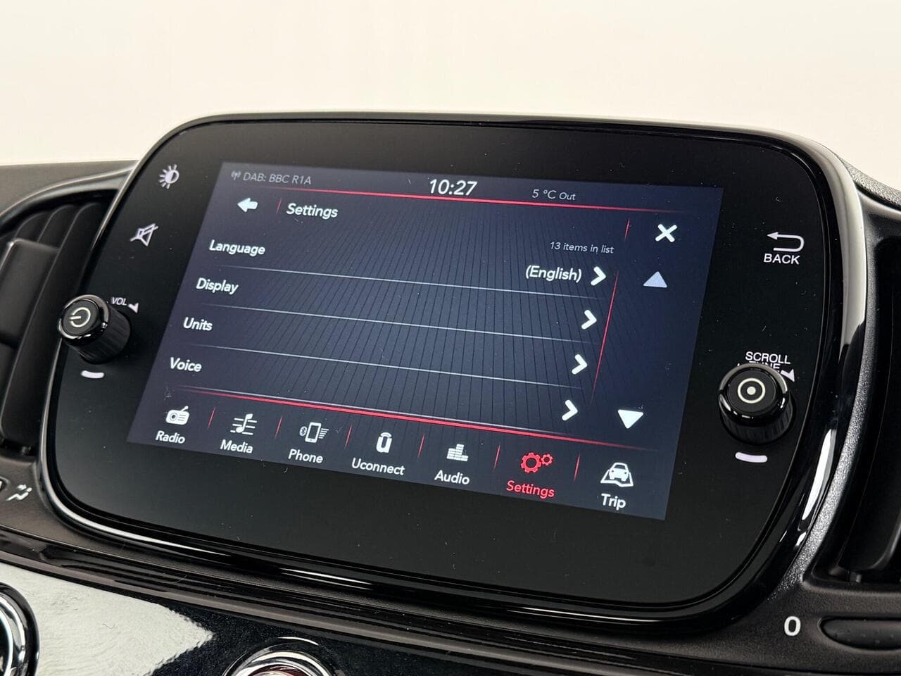 Fiat 500 thumbnail Infotainment System