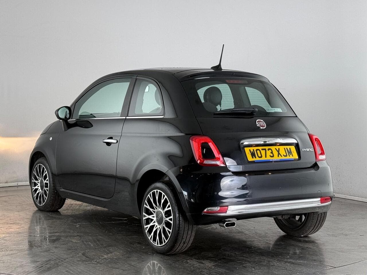 Fiat 500 thumbnail Rear Left