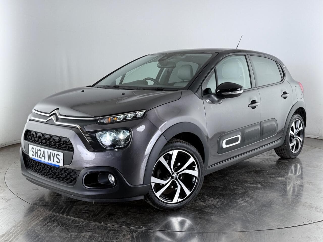Citroen C3 thumbnail Front Left