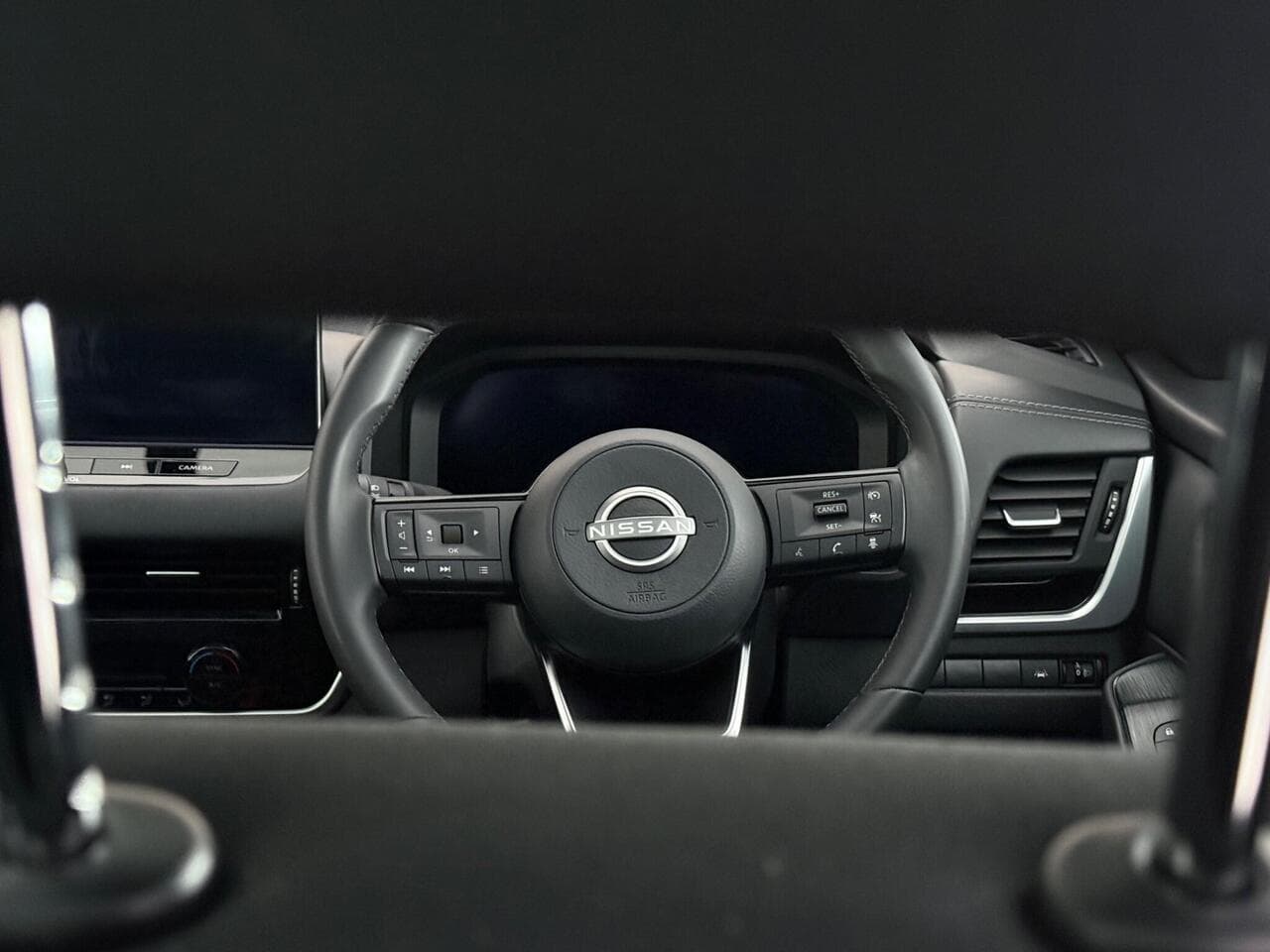 Nissan Qashqai thumbnail Steering Wheel