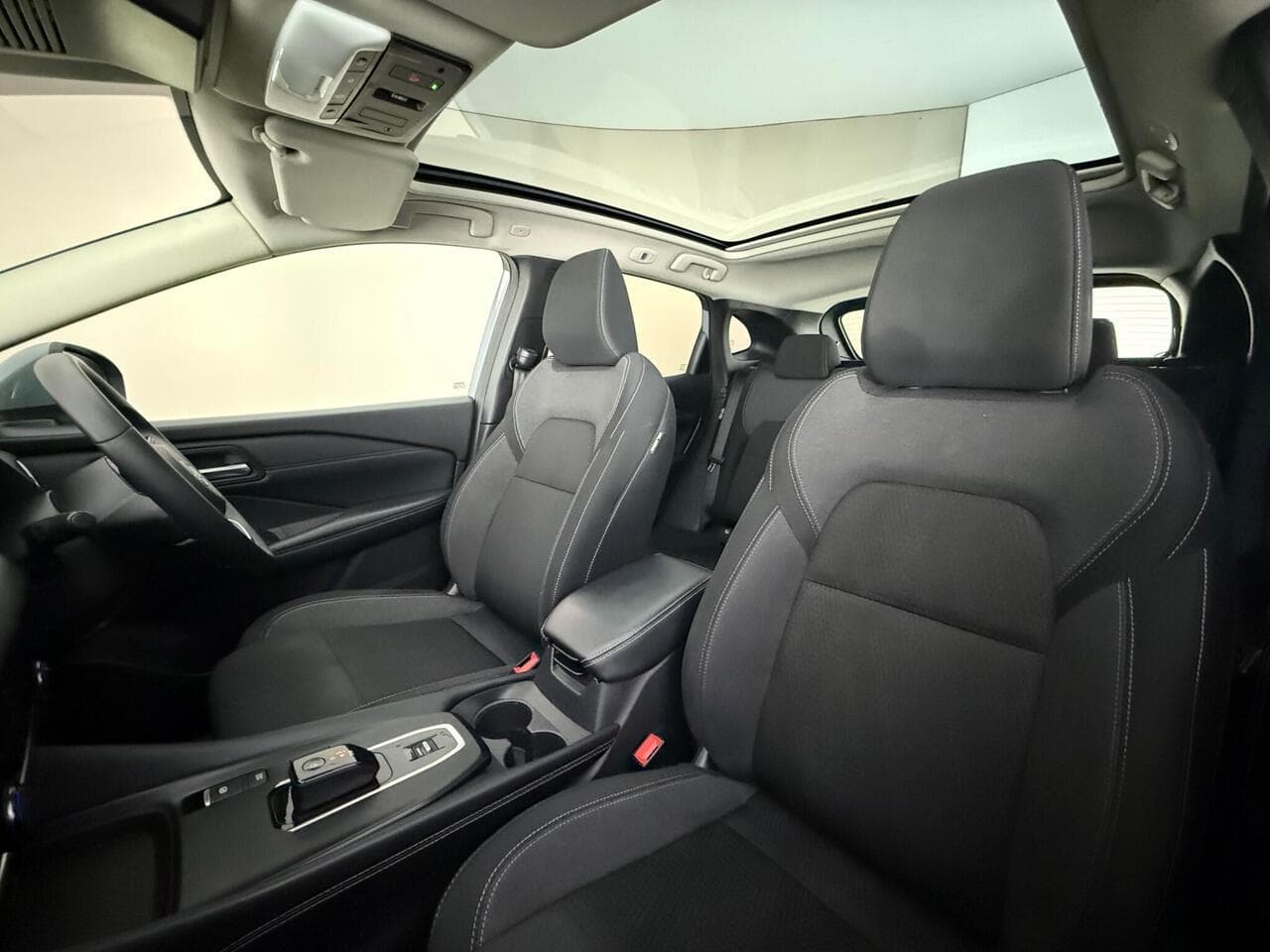 Nissan Qashqai thumbnail Seat Front Passenger