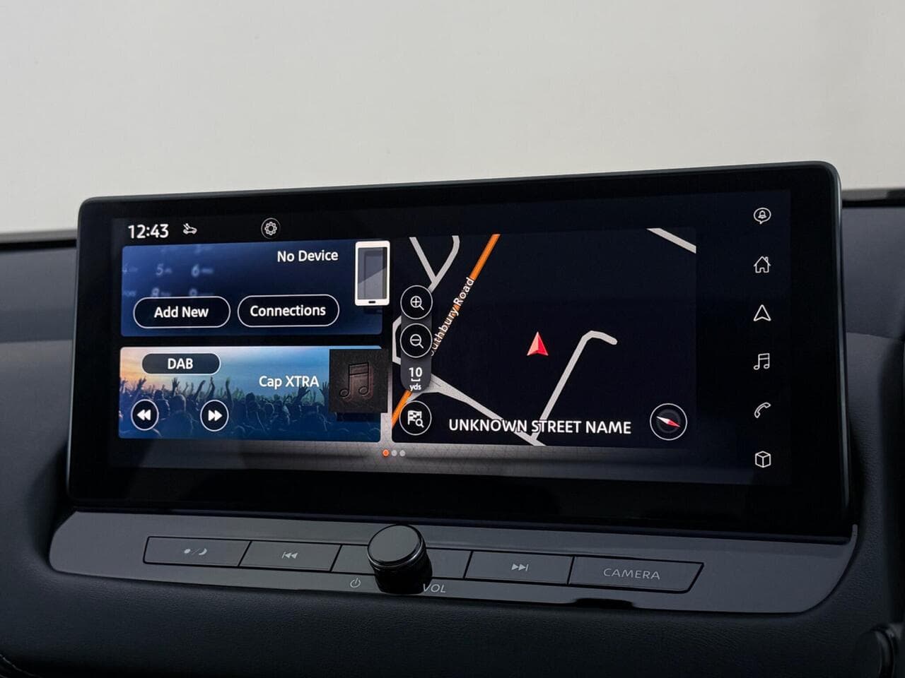 Nissan Qashqai thumbnail Infotainment System