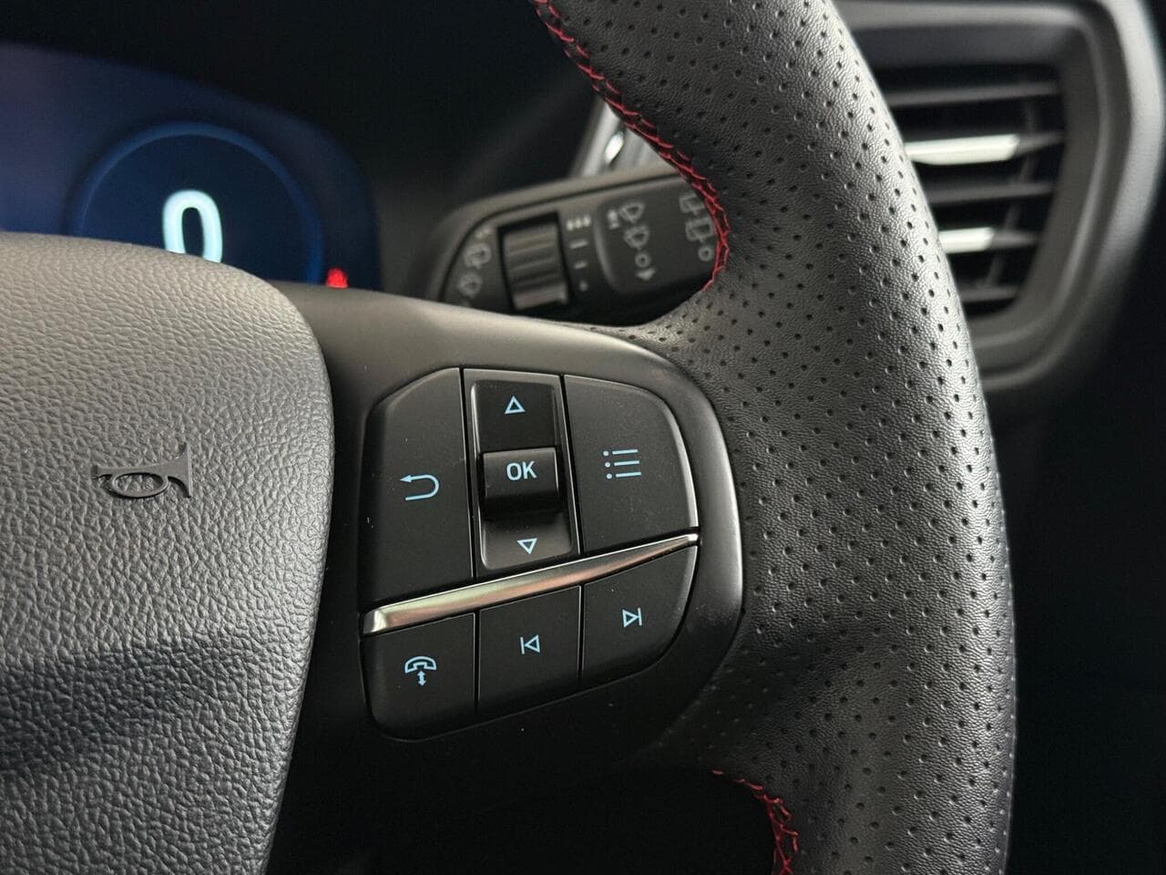 Ford Kuga thumbnail Misc Controls