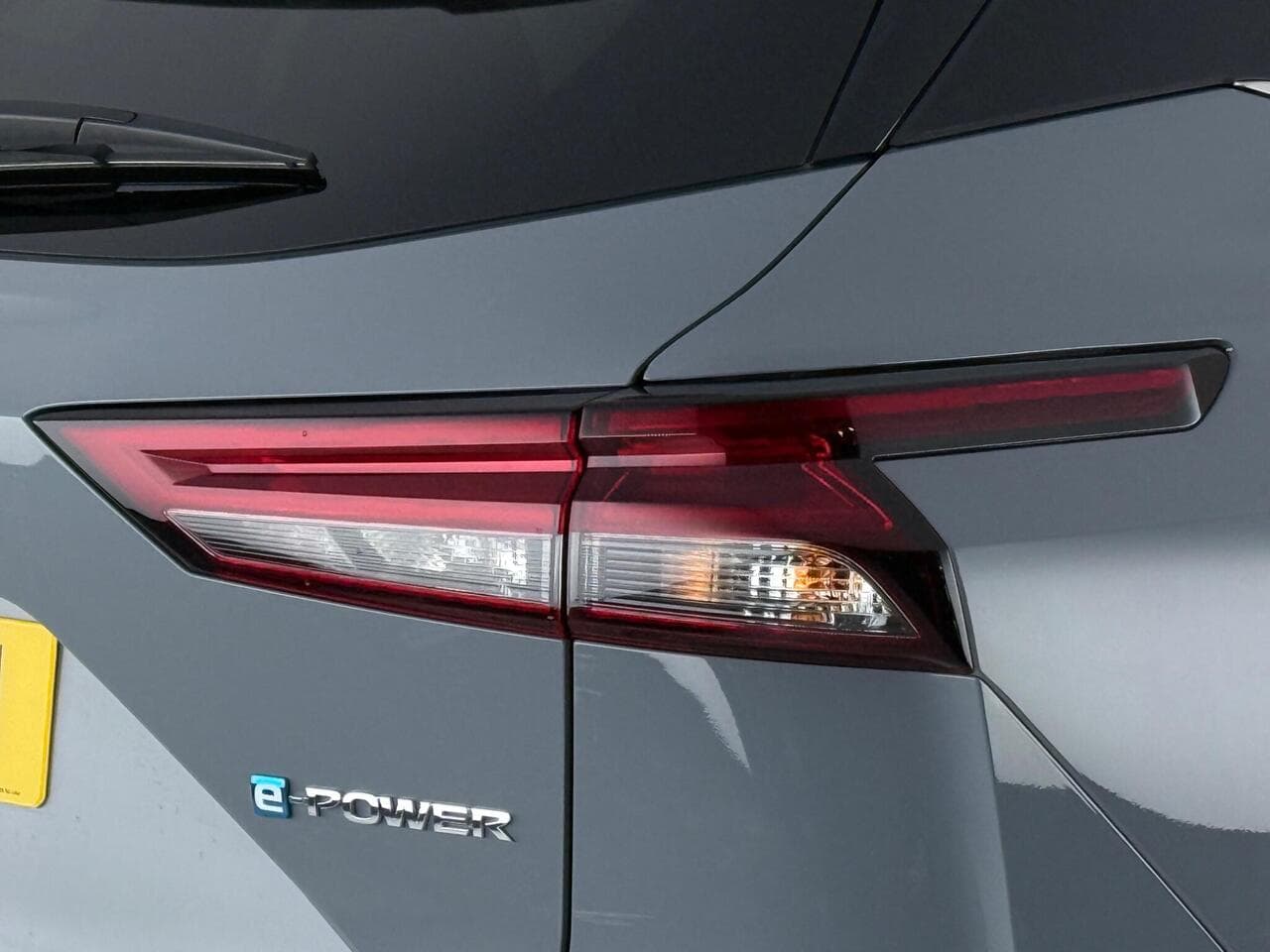 Nissan Qashqai thumbnail Lights Rear