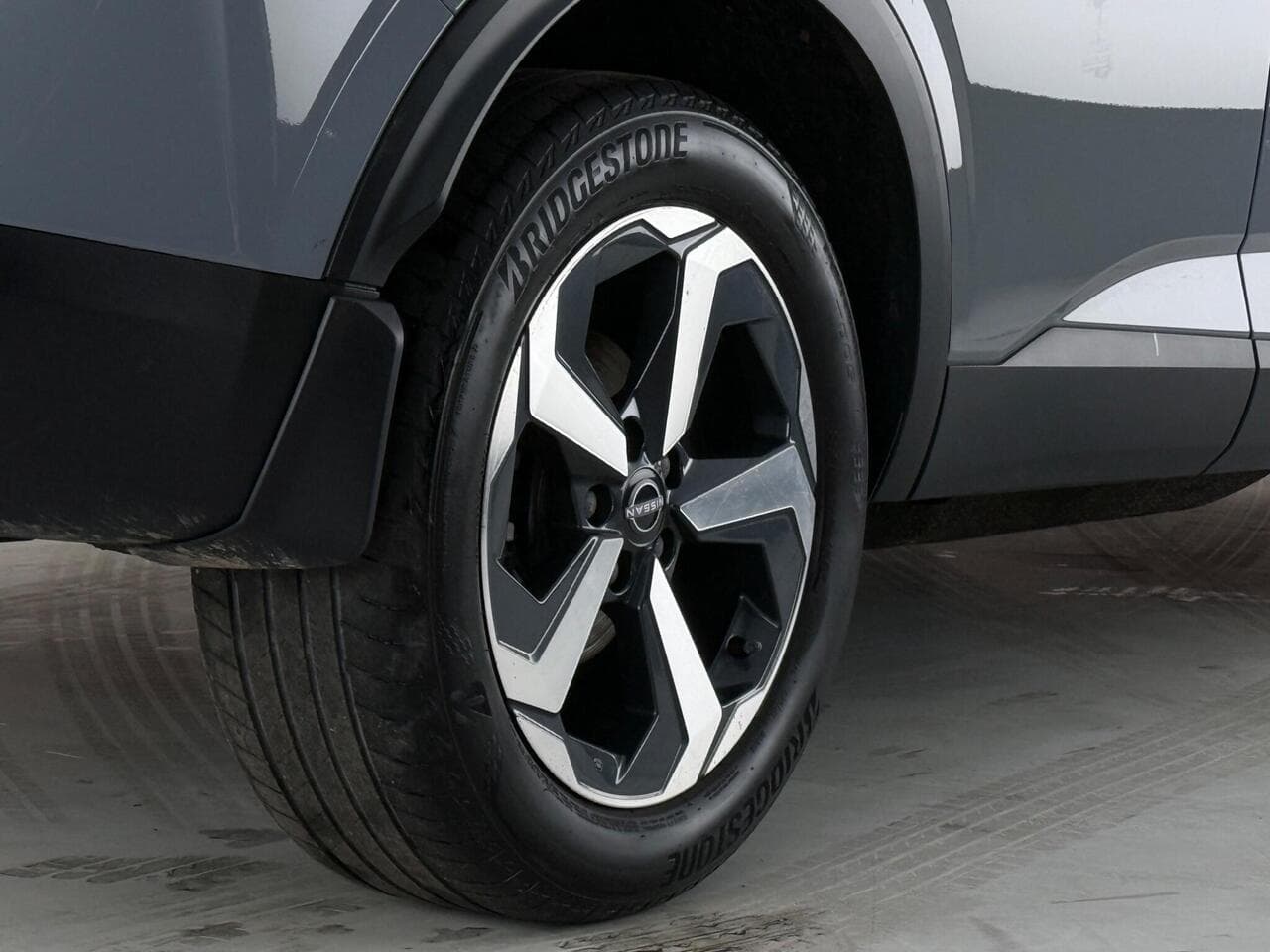 Nissan Qashqai thumbnail Wheel