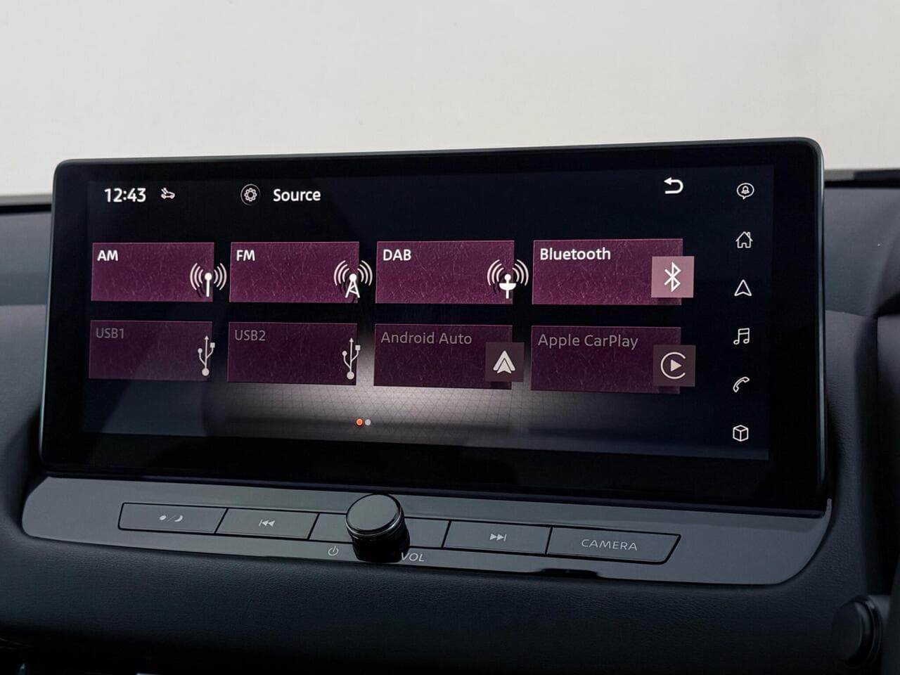 Nissan Qashqai thumbnail Infotainment System