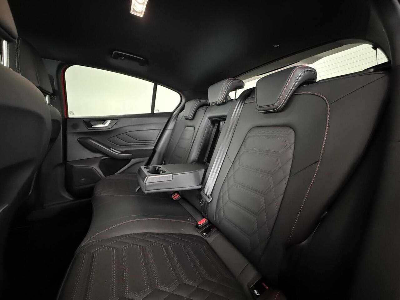 Ford Focus thumbnail Seats Rear